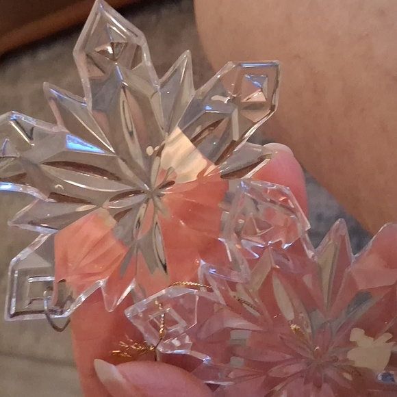 2 Mikasa Crystal Snowflake Set - Picture 6 of 6